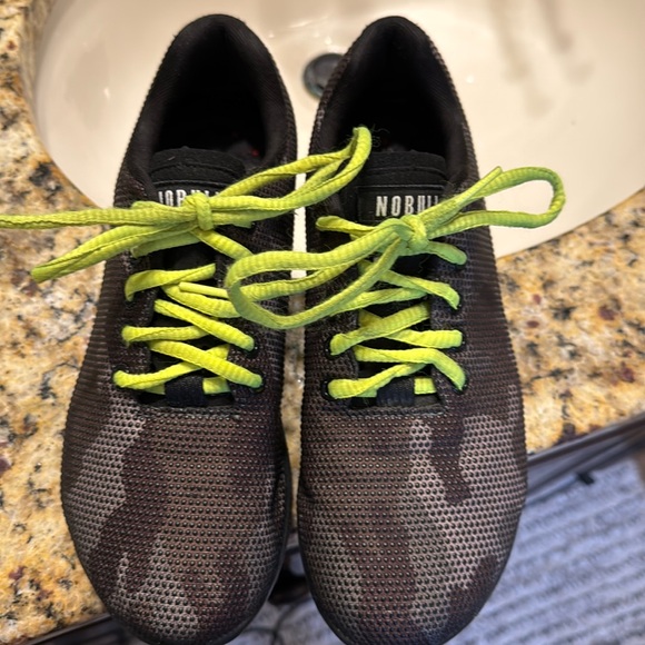 No Bull | Ladies 8.5 - Picture 1 of 3